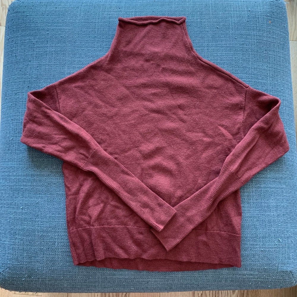 Aritzia Wilfred “Cyprie” sweater